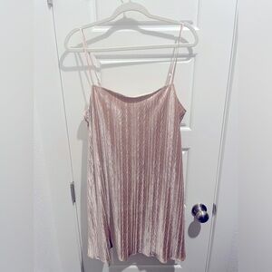 Boutique Dress / Velvet